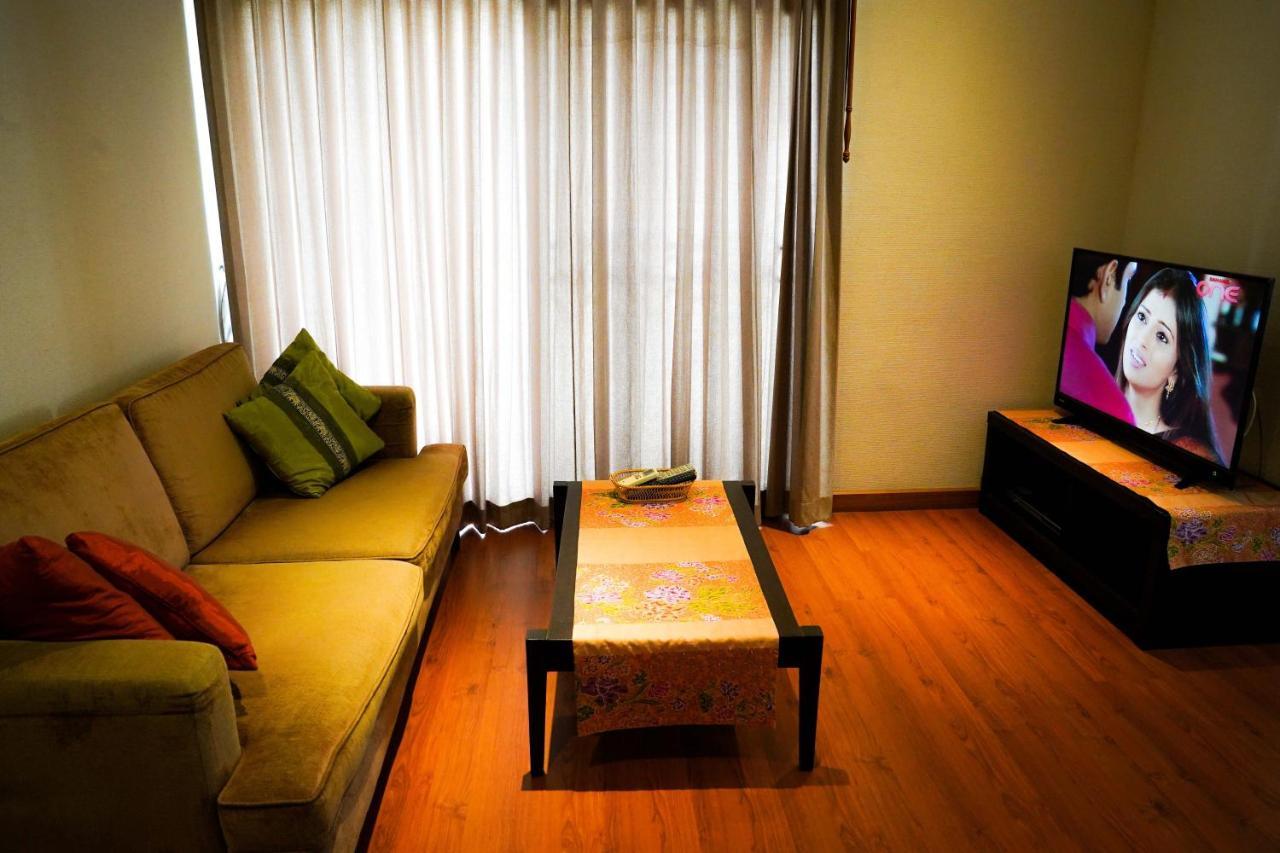 Siam Bright Suite Банкок Екстериор снимка